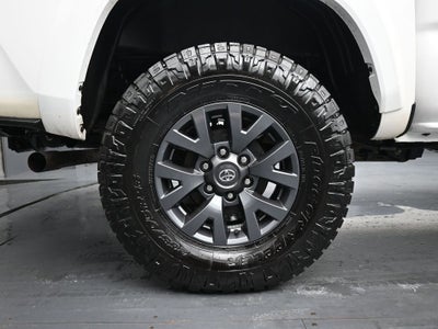 2022 Toyota Tacoma SR5 V6