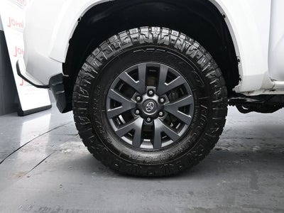 2022 Toyota Tacoma SR5 V6