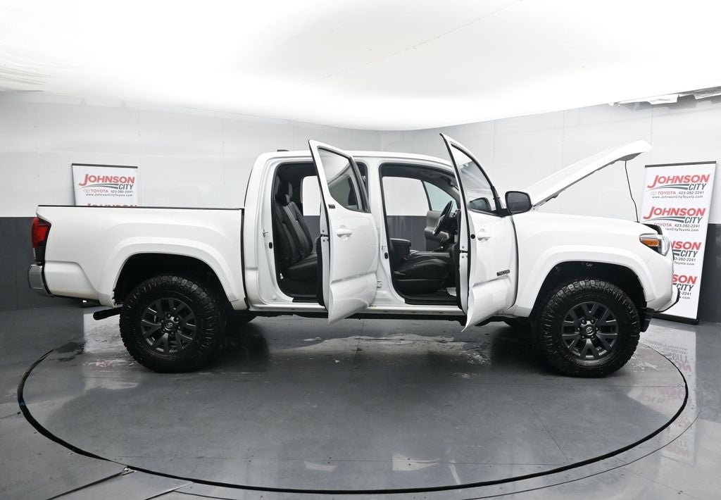 2022 Toyota Tacoma SR5 V6