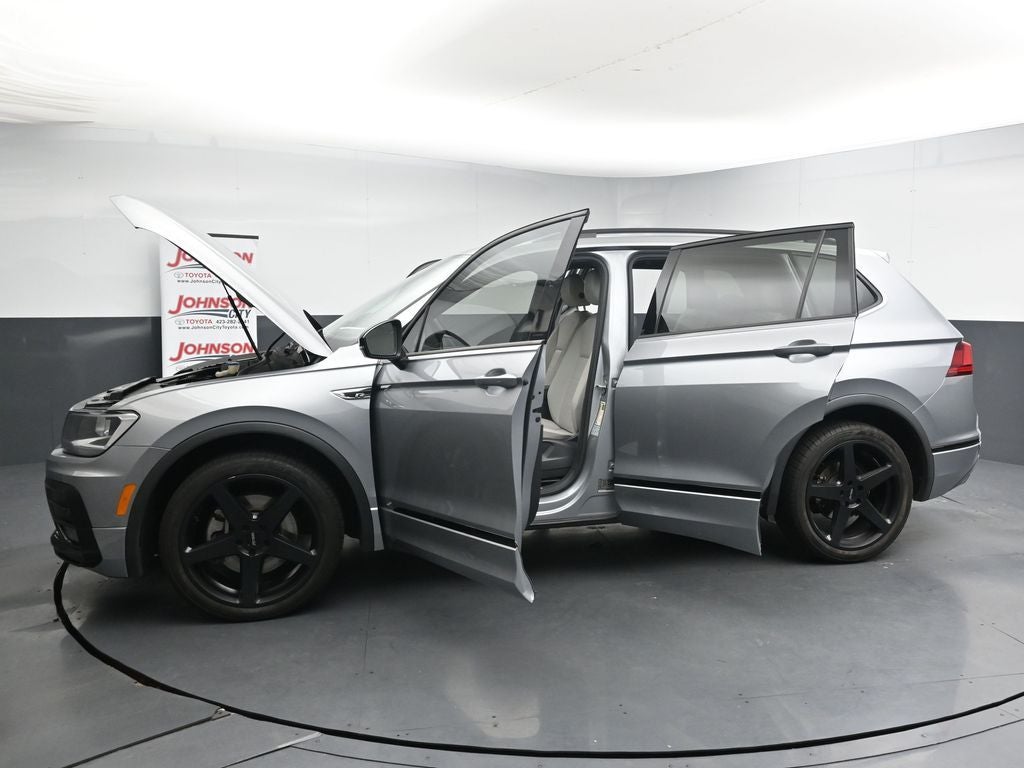 2021 Volkswagen Tiguan 2.0T SE R-Line Black