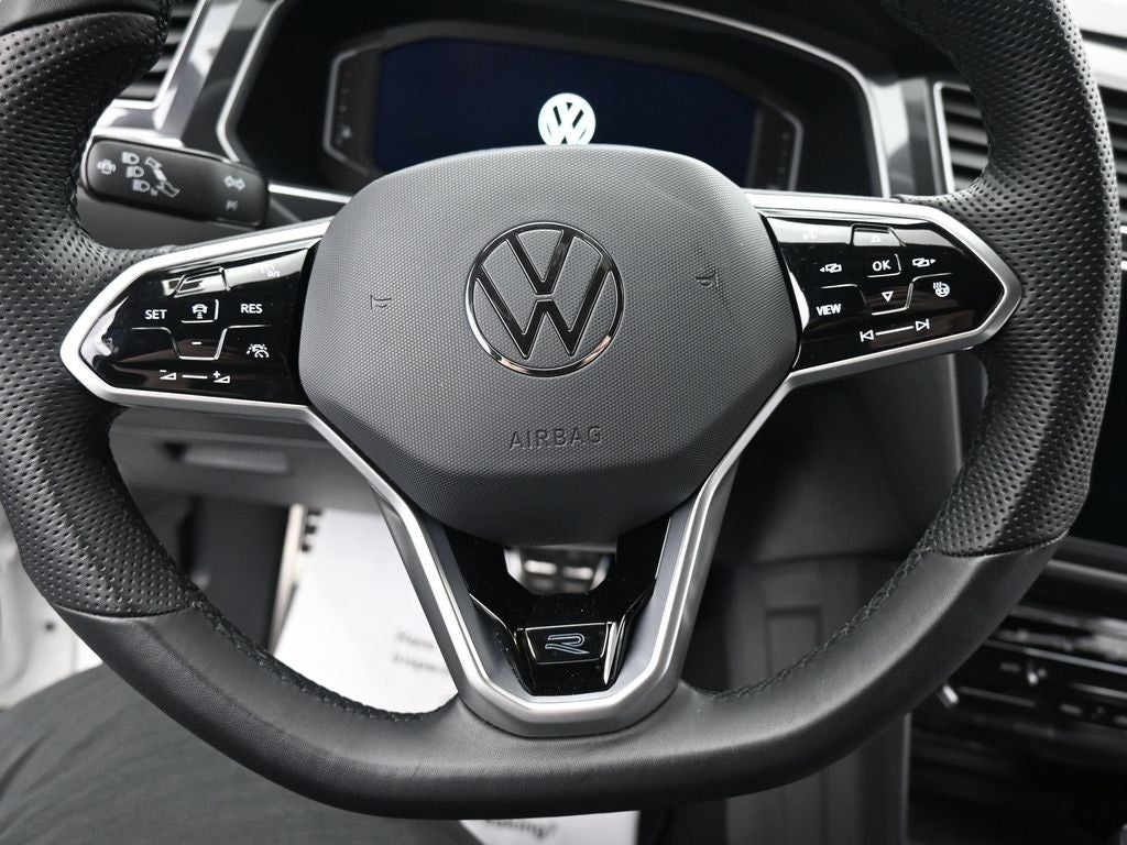 2024 Volkswagen Tiguan 2.0T SEL R-Line