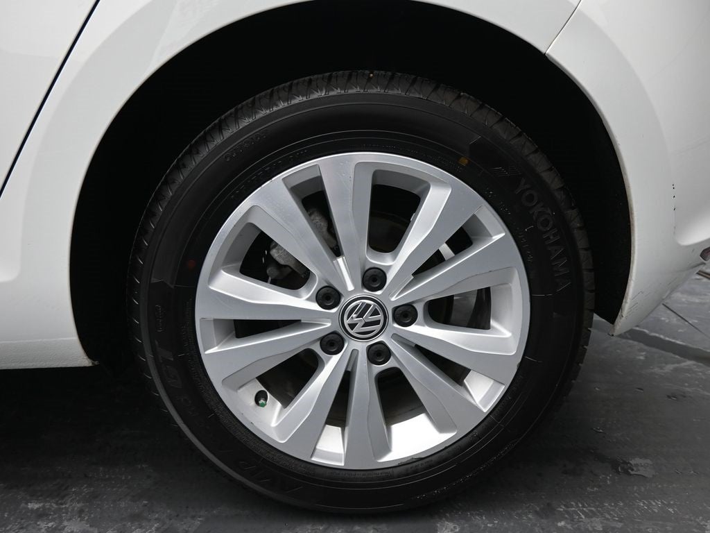 2015 Volkswagen Golf TDI S 4-Door