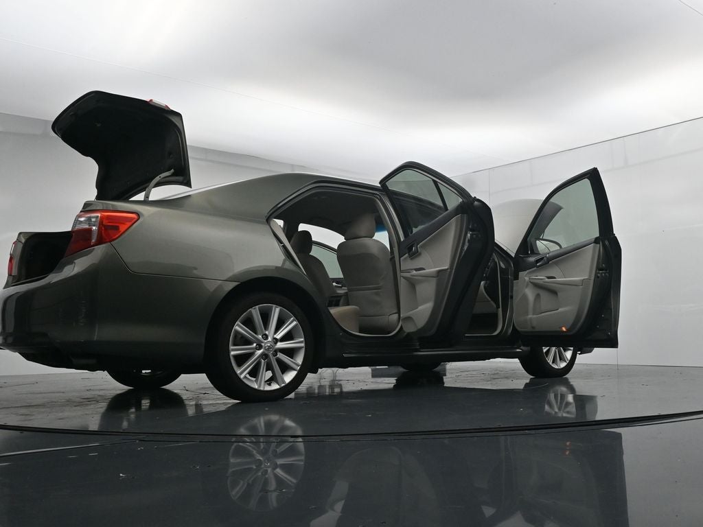2014 Toyota Camry Hybrid XLE
