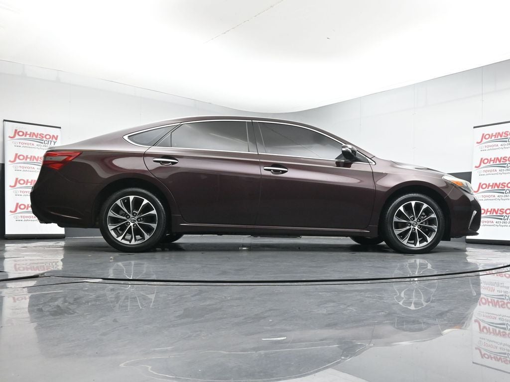2018 Toyota Avalon XLE