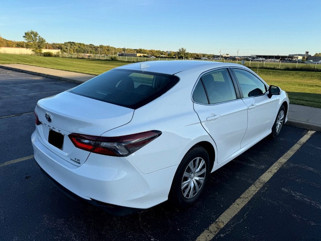2022 Toyota Camry LE