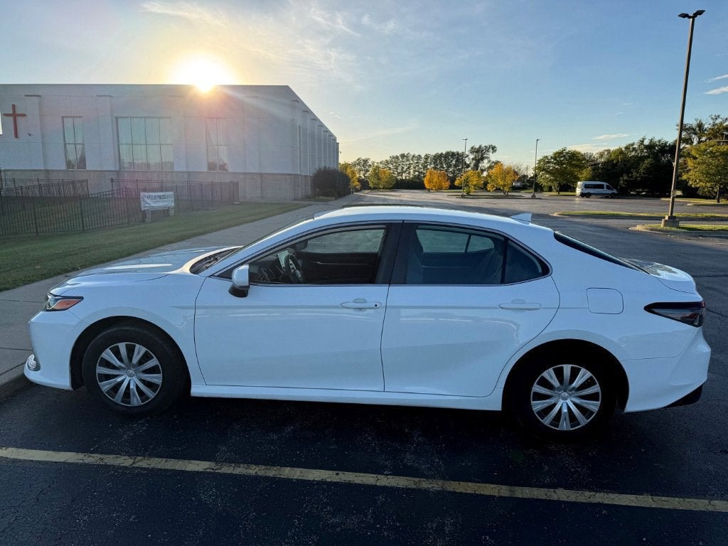 2022 Toyota Camry LE