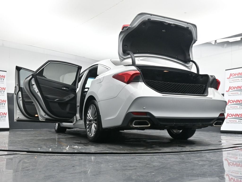 2022 Toyota Avalon Limited