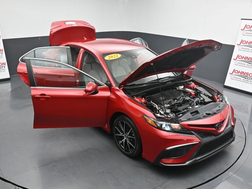 2022 Toyota Camry SE