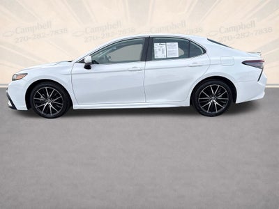 2024 Toyota Camry SE