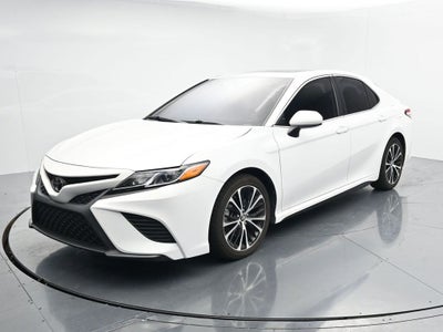 2020 Toyota Camry SE