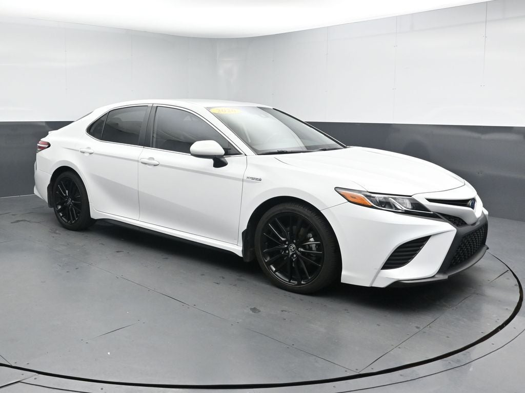 2020 Toyota Camry SE
