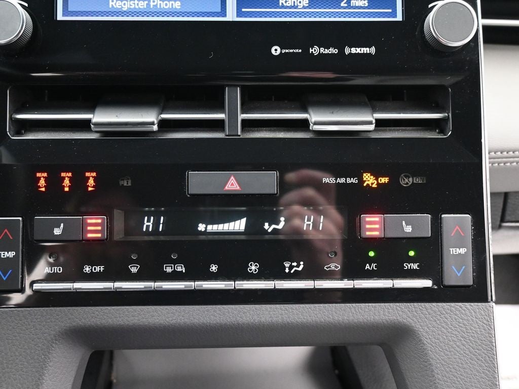 2021 Toyota Avalon XLE