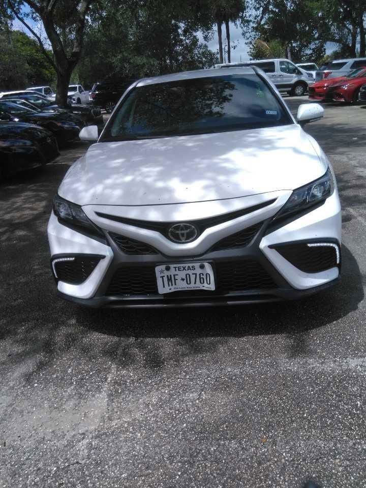 2024 Toyota Camry SE