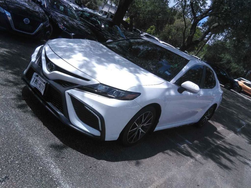 2024 Toyota Camry SE