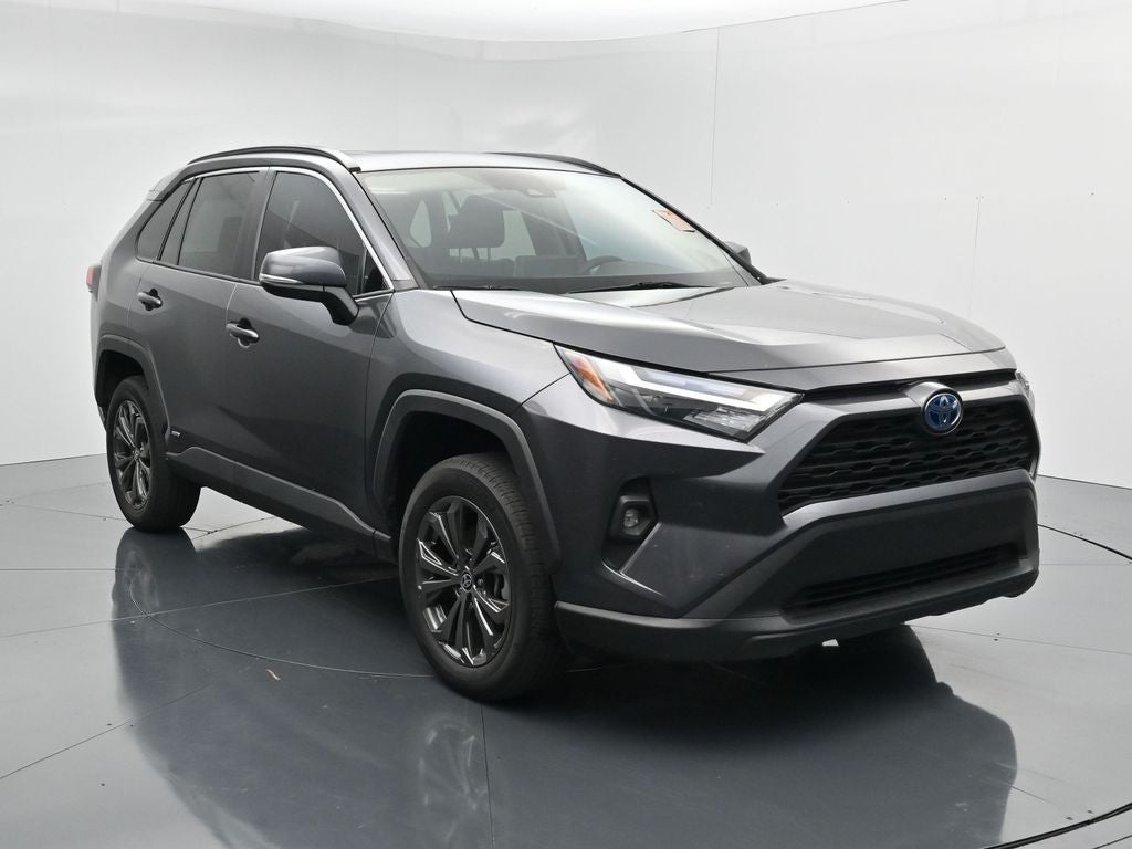 2022 Toyota RAV4 XLE Premium