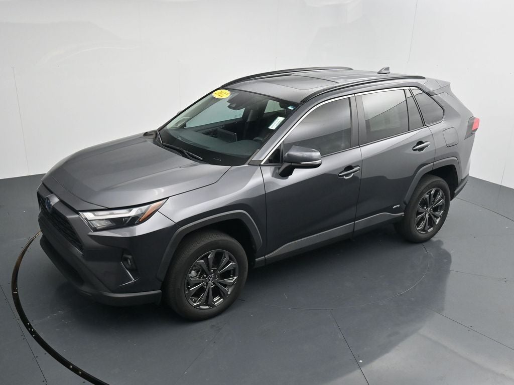 2022 Toyota RAV4 XLE Premium