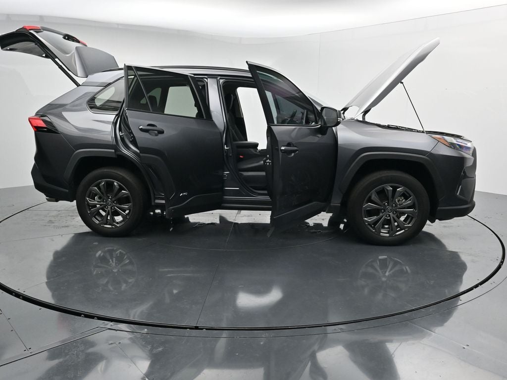 2022 Toyota RAV4 XLE Premium