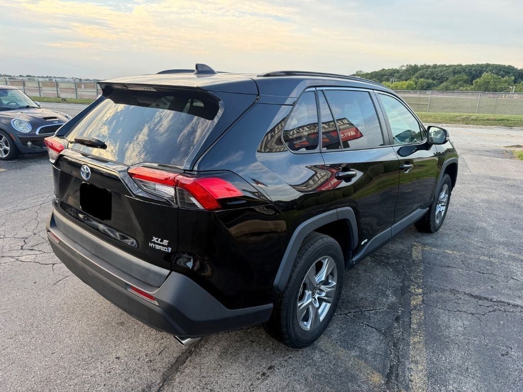 2023 Toyota RAV4 XLE