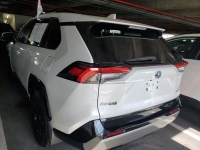 2024 Toyota RAV4 SE
