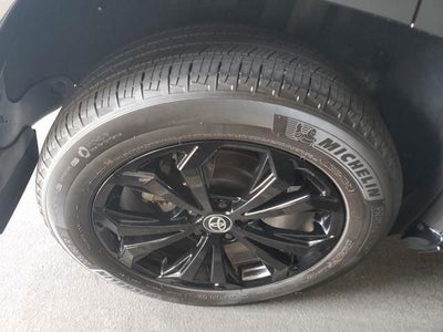 2024 Toyota RAV4 SE