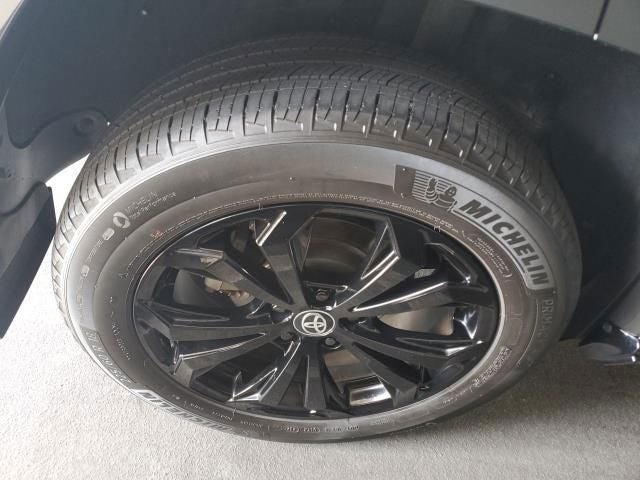 2024 Toyota RAV4 SE
