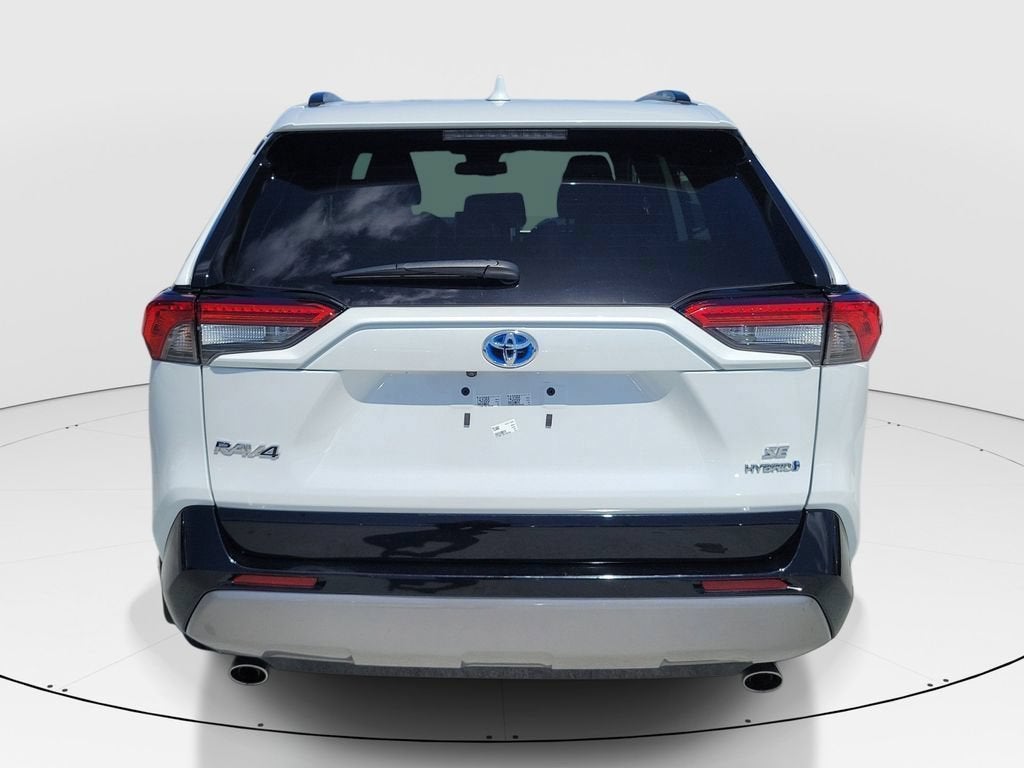 2024 Toyota RAV4 SE