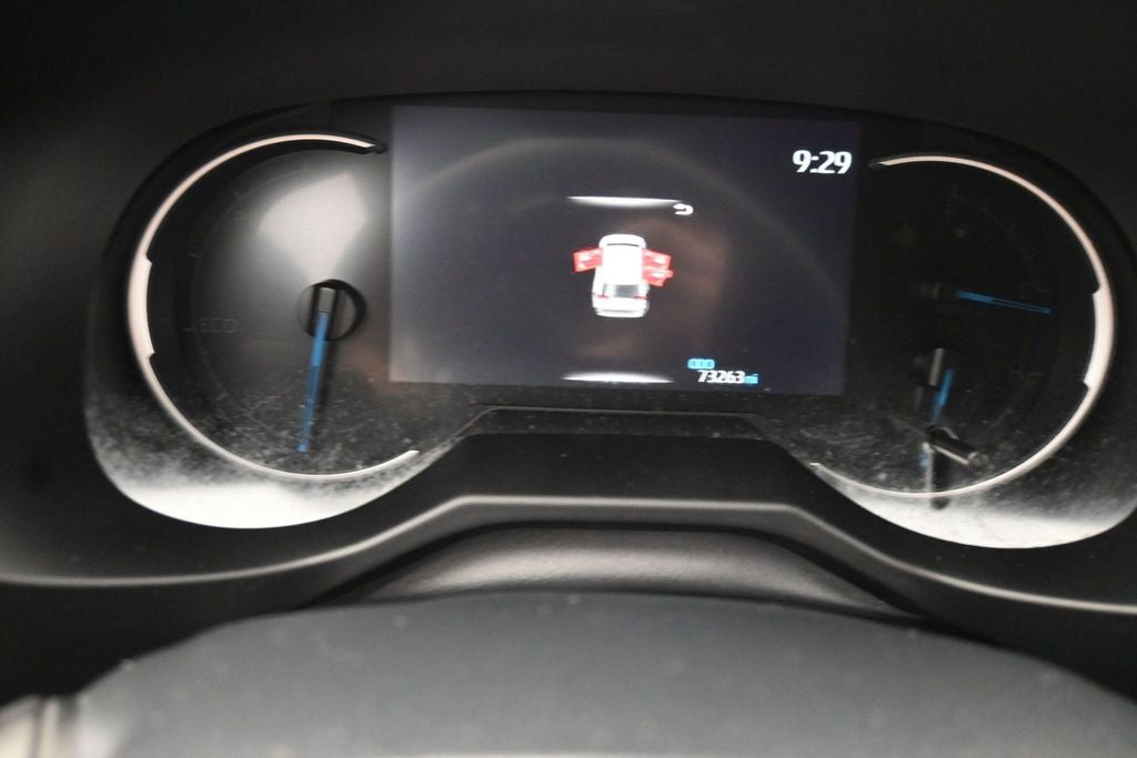 2023 Toyota RAV4 SE