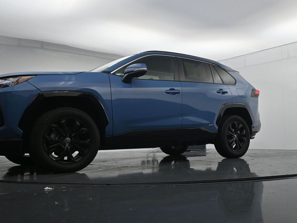 2023 Toyota RAV4 SE