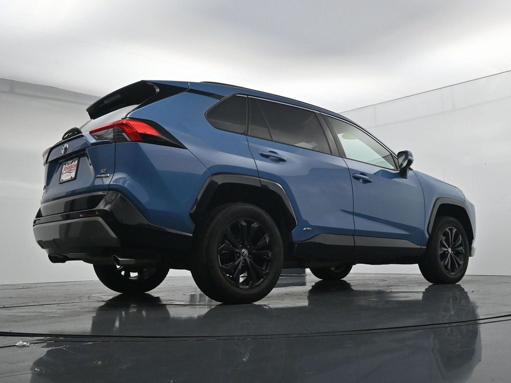 2023 Toyota RAV4 SE
