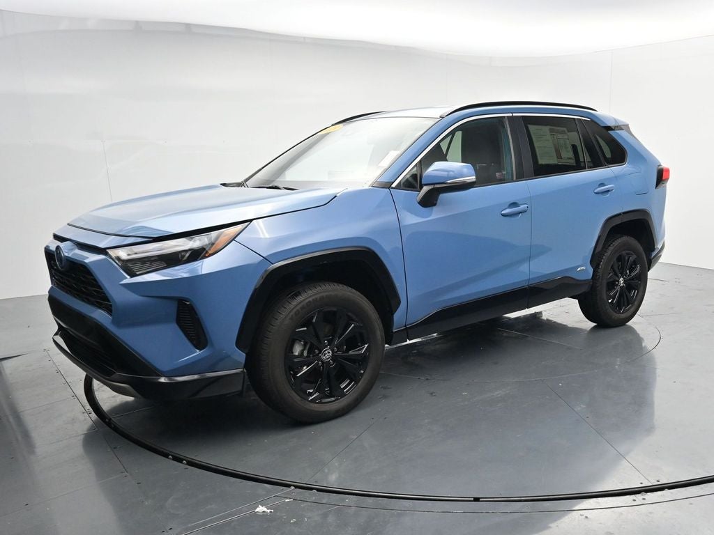2023 Toyota RAV4 SE