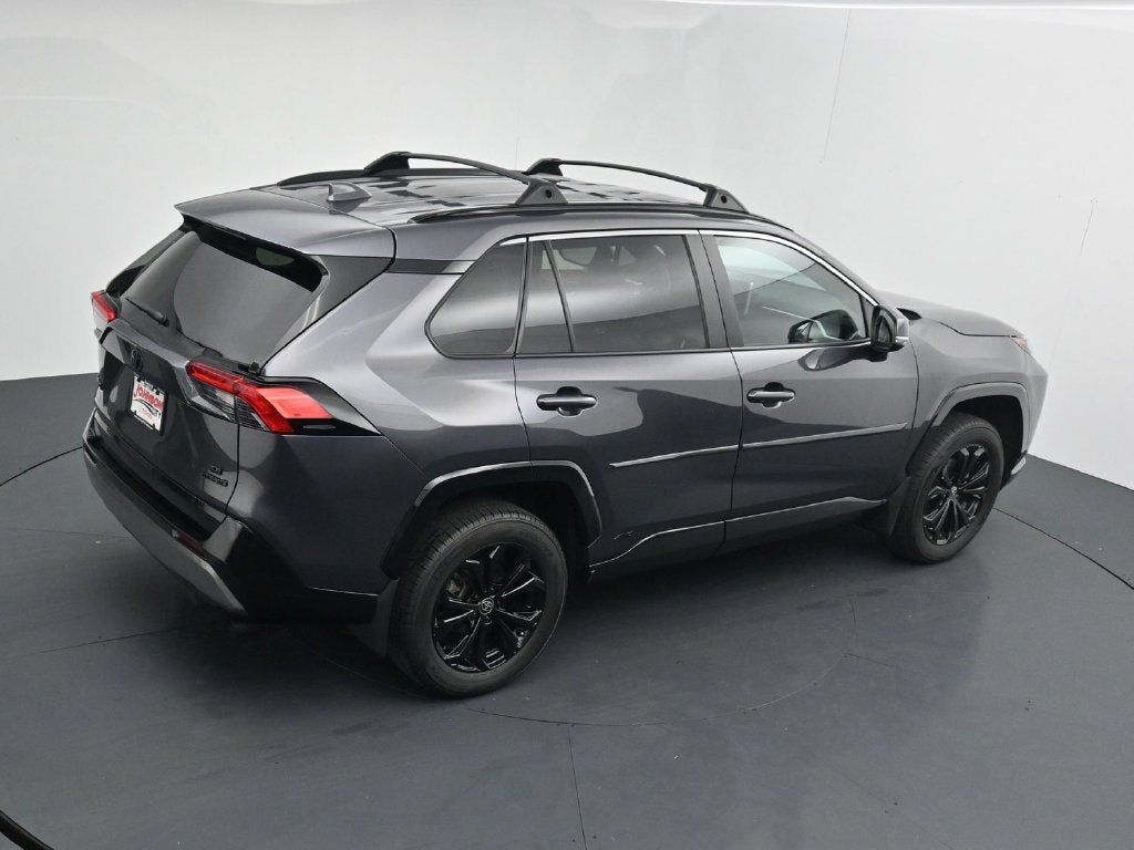 2024 Toyota RAV4 SE
