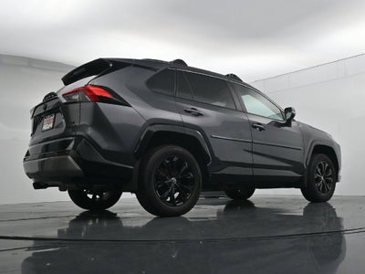 2024 Toyota RAV4 SE