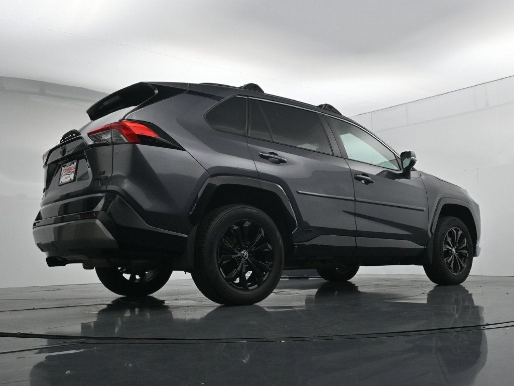 2024 Toyota RAV4 SE