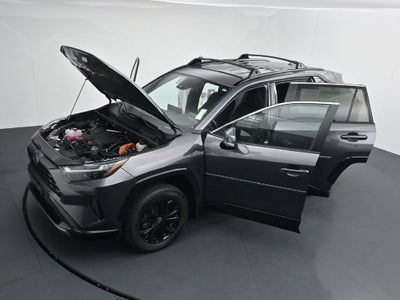 2024 Toyota RAV4 SE