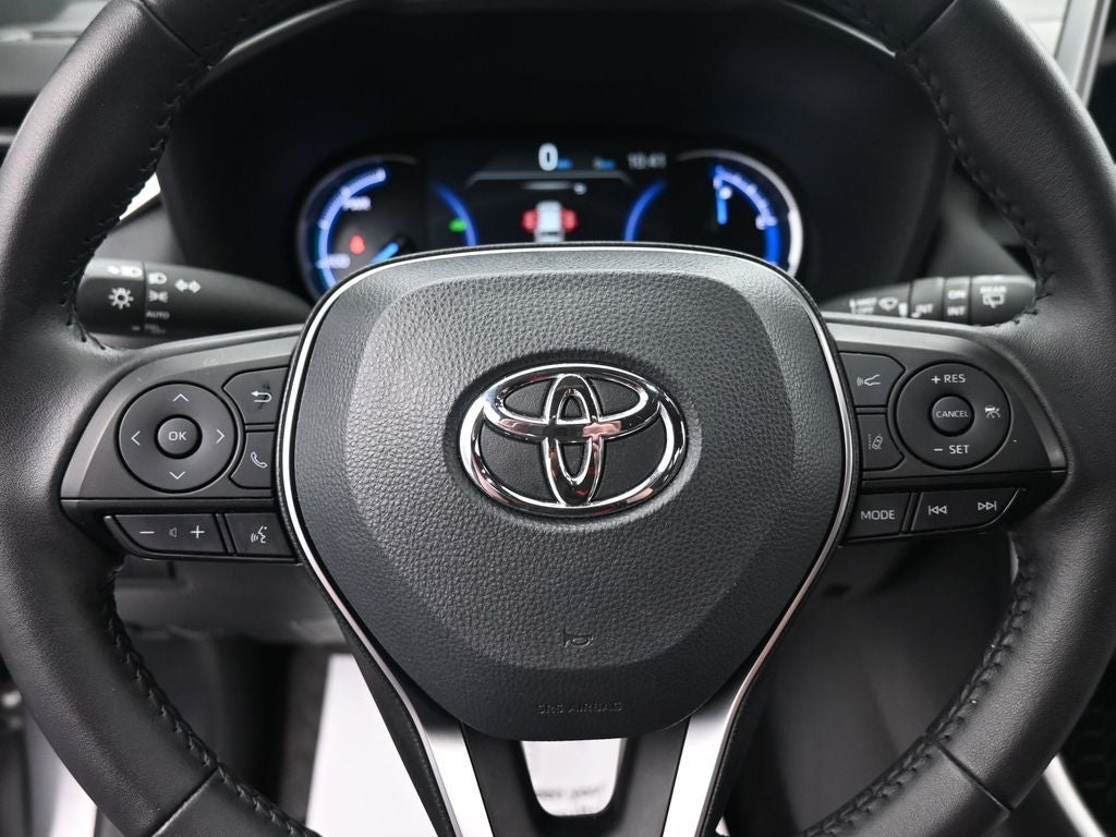 2025 Toyota RAV4 SE