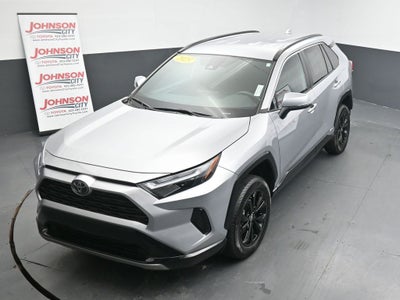2025 Toyota RAV4 SE