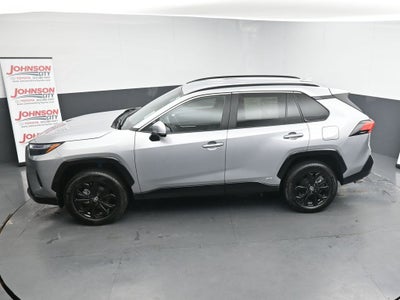 2025 Toyota RAV4 SE