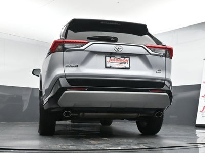 2025 Toyota RAV4 SE