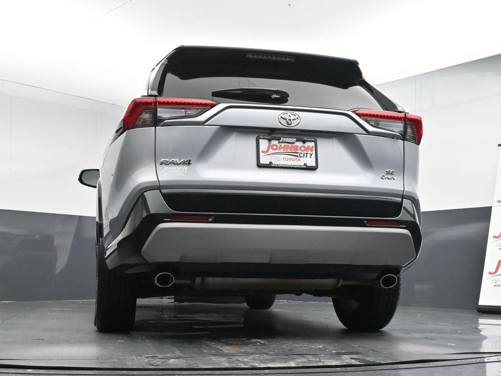 2025 Toyota RAV4 SE