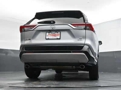 2025 Toyota RAV4 SE