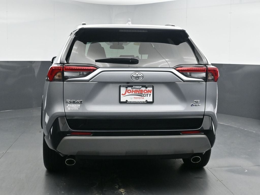 2025 Toyota RAV4 SE