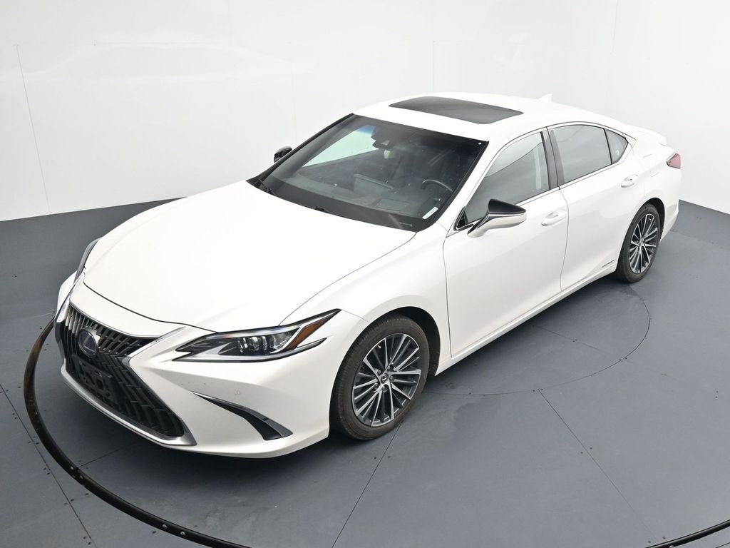 2022 Lexus ES 300h 300h