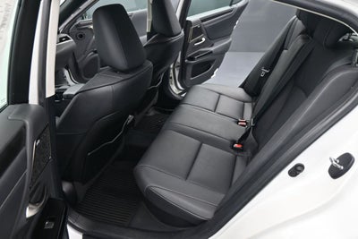 2022 Lexus ES 300h 300h