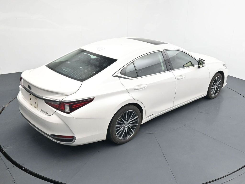 2022 Lexus ES 300h 300h