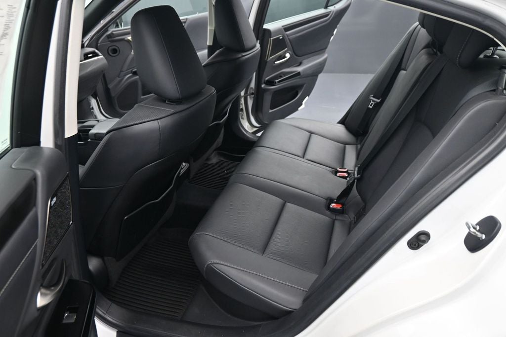 2022 Lexus ES 300h 300h
