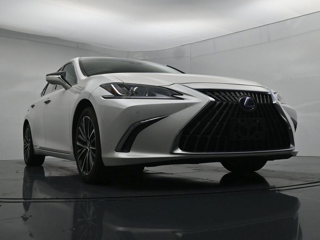 2022 Lexus ES 300h 300h