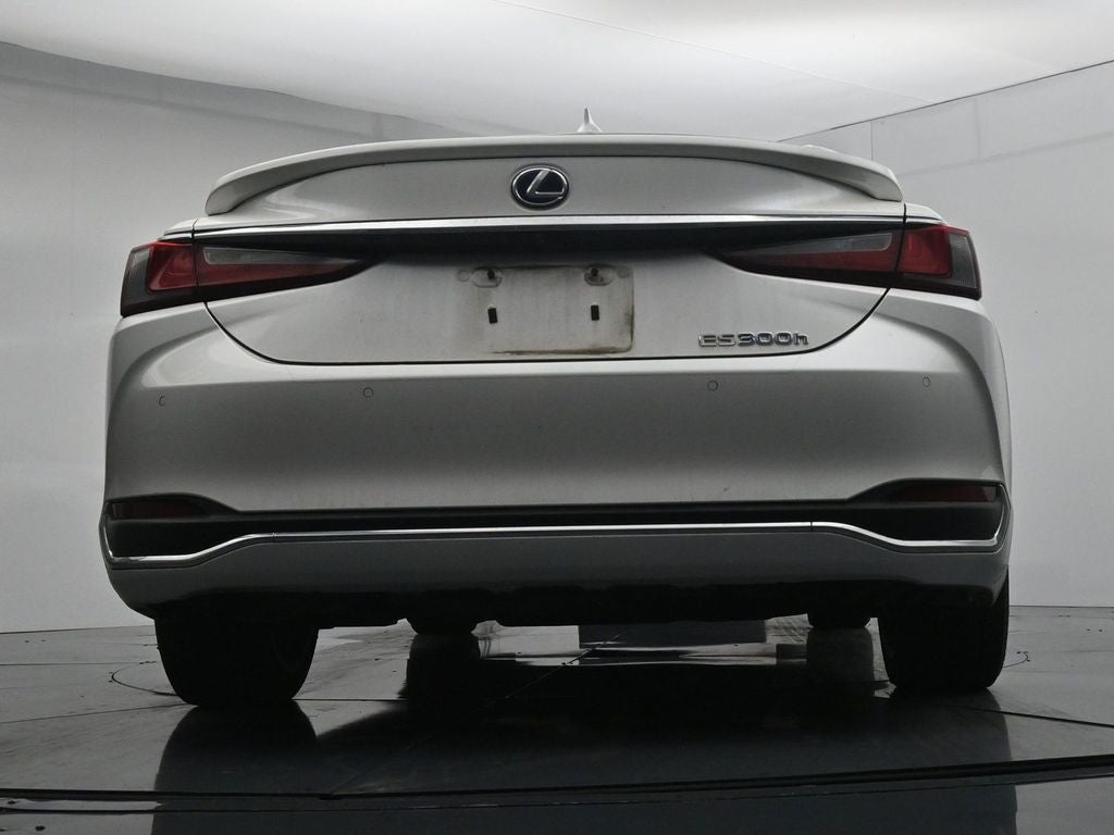 2022 Lexus ES 300h 300h