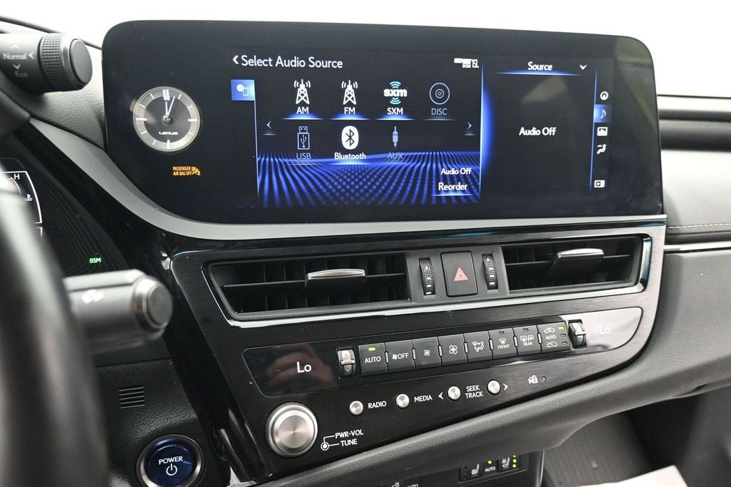 2022 Lexus ES 300h 300h