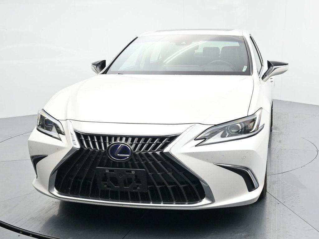 2022 Lexus ES 300h 300h