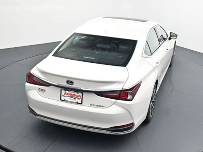 2022 Lexus ES 300h 300h